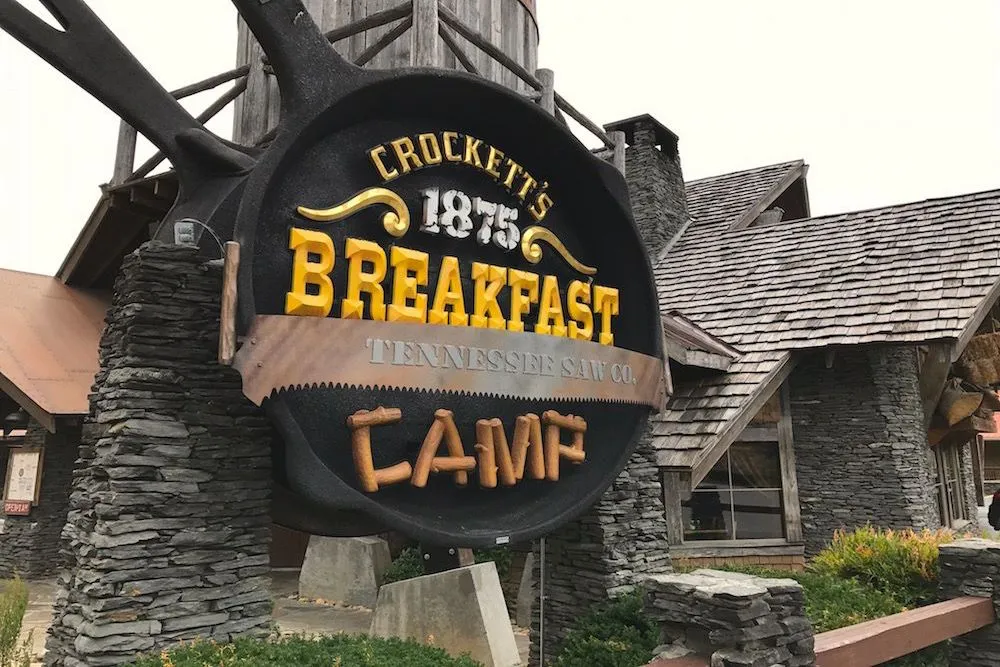 Crockett's Breakfast Camp in Gatlinburg TN